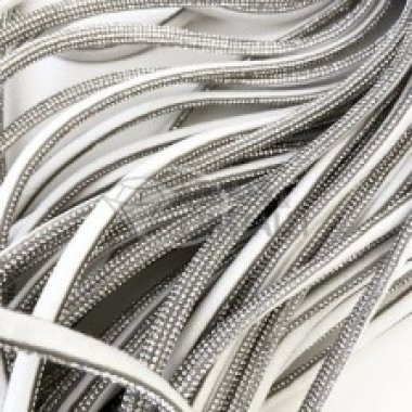 guardolobiancobasebianca